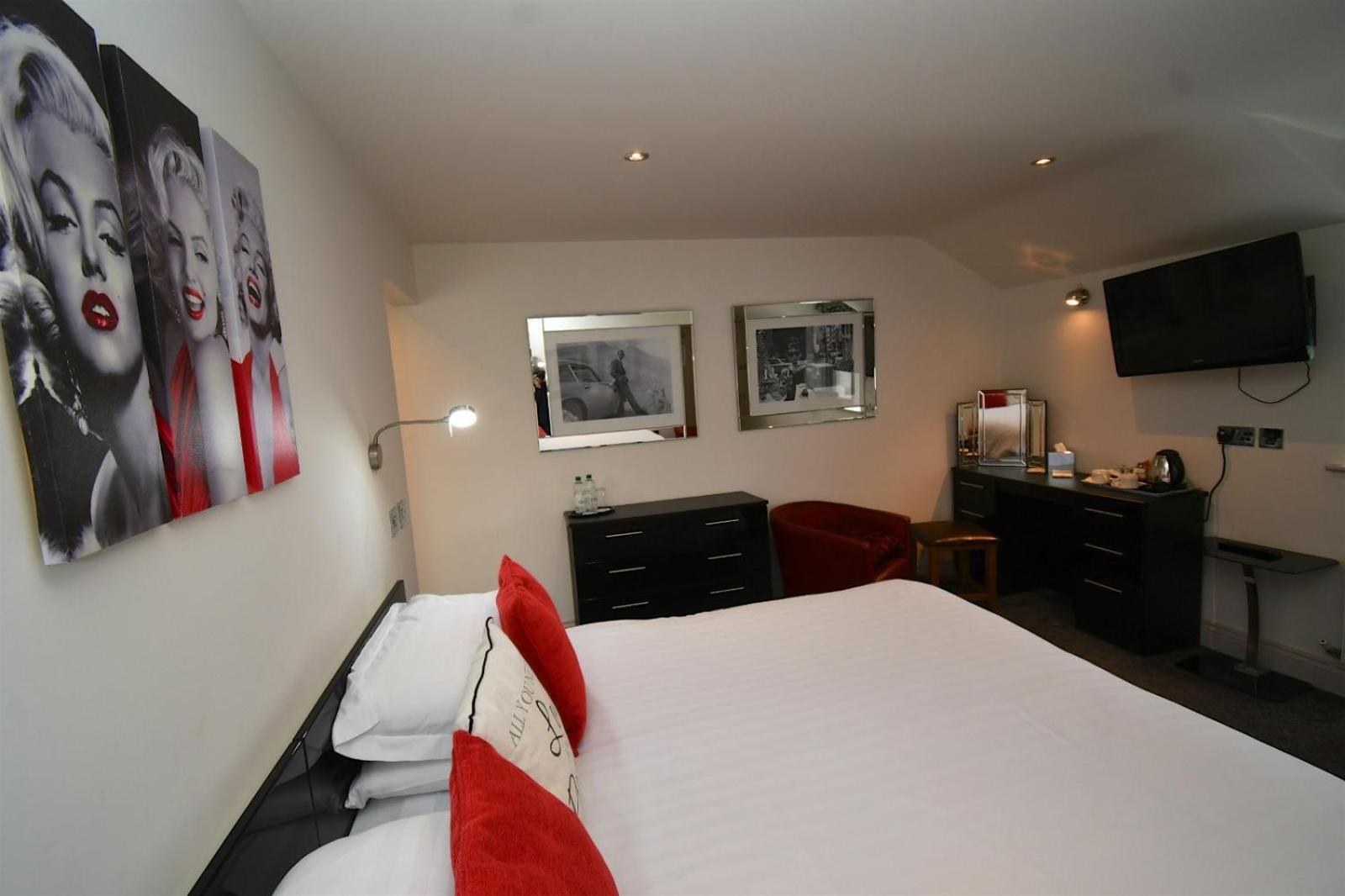 Tudor Mini-hôtel 4*